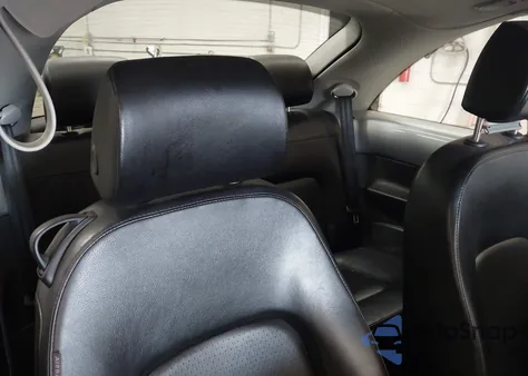 2006 Volkswagen New Beetle 2.5 from USA, damaged, VIN 3VWRW31CX6M400716